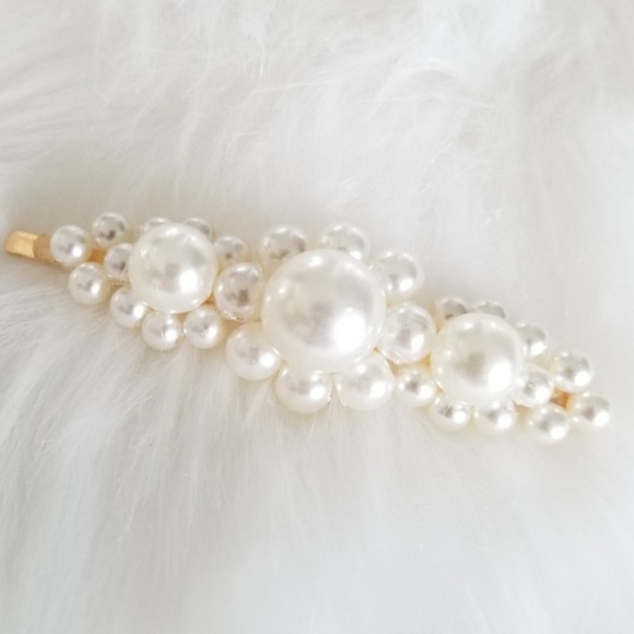 Faux Pearl Hair Pin - Picture 3 of 4